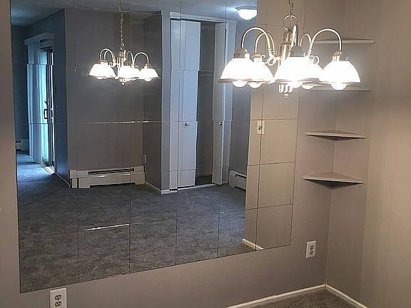 4th image of 43-3A Richmond Blvd