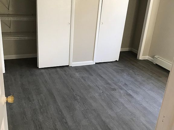 2nd image of 112 Hallock Ln #0
