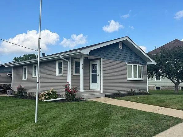 412 W Front St, Annawan, IL 61234