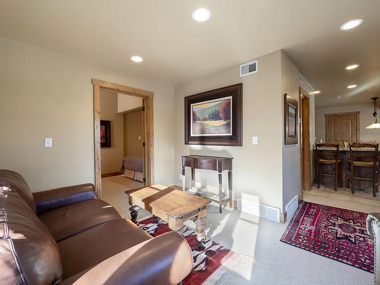 2260 Park Ave #10 — Photo 4