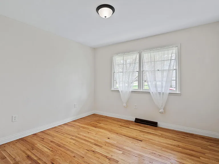 1103 Sioux Dr — Photo 10