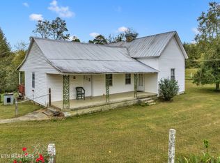 2798 Dry Creek Rd, McMinnville, TN 37110