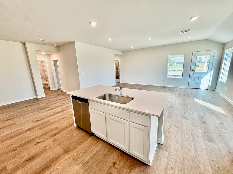 6100 Blackwood Ct — Photo 10