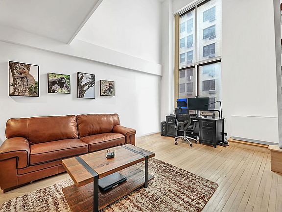 4th image of 32 E 76th St APT 502