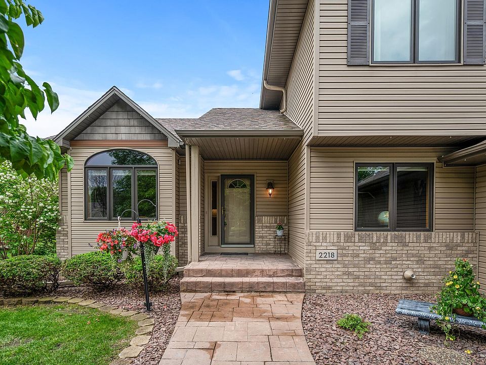 1st image of 2218 Clearwater Creek Ct