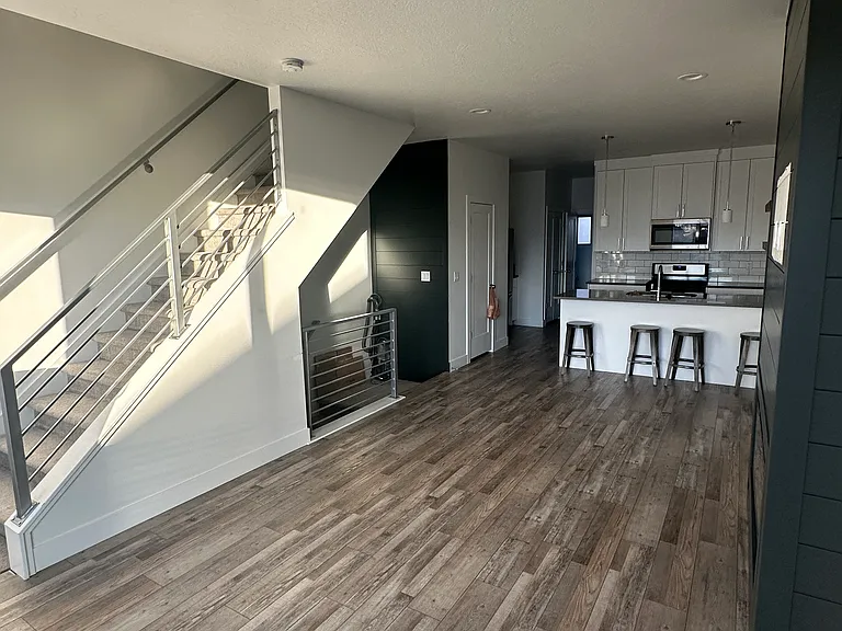 2203 N 525 W — Photo 4