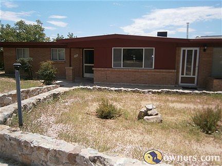 2nd image of 1301 W Calle Del Ensayador