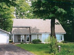 3752 S Lee Point Rd, Suttons Bay, MI 49682