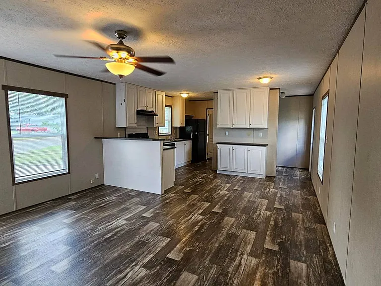 2201 S Anna St #36 — Photo 1