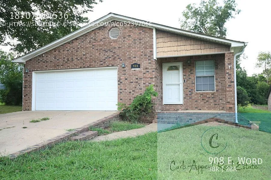 Beautiful 3 bedroom/2 bath home - Jonesboro — Photo 2