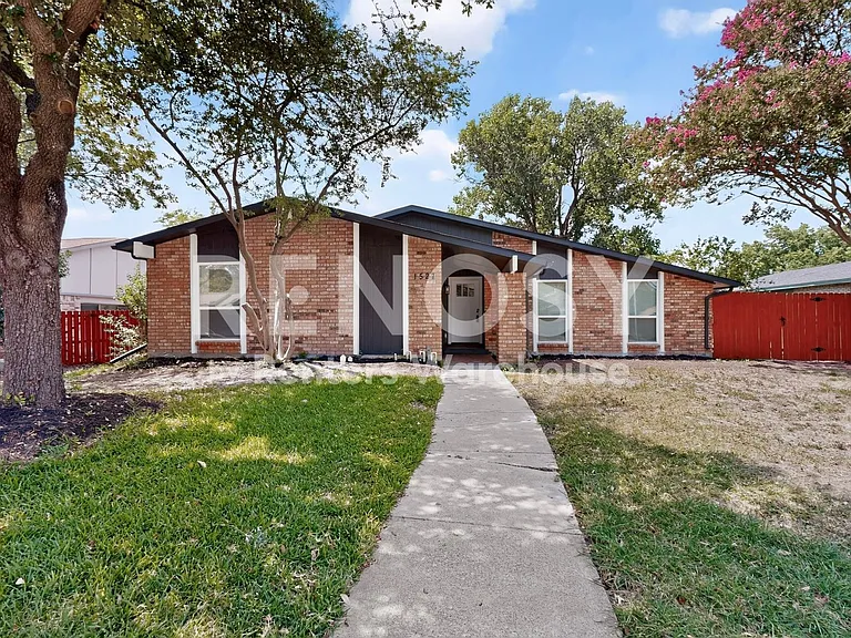 1527 Cherokee Trl — Photo 3