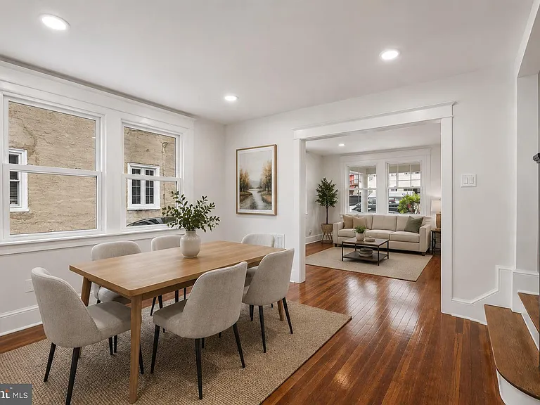 114 Conestoga Rd — Photo 3