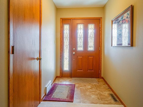 5th image of 2431 Seneca Way