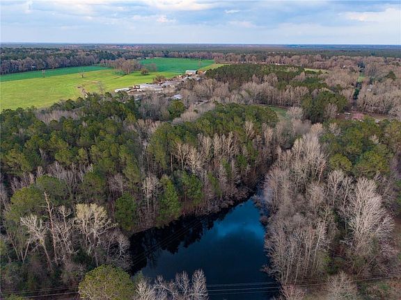 3rd image of 40045 Archie Wallace Rd