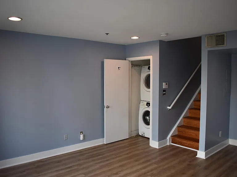 2079 Atherton Heights Ln — Photo 6