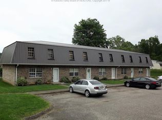 102 Rolling Acres #B, Winfield, WV 25213