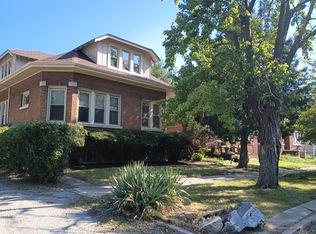 2540 Lewis St, Blue Island, IL 60406