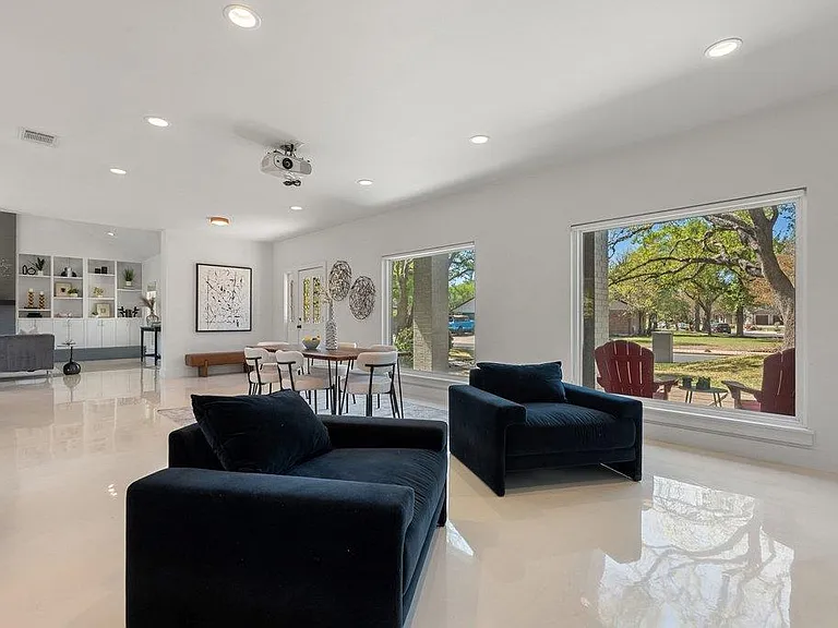 10408 Loring Dr — Photo 6