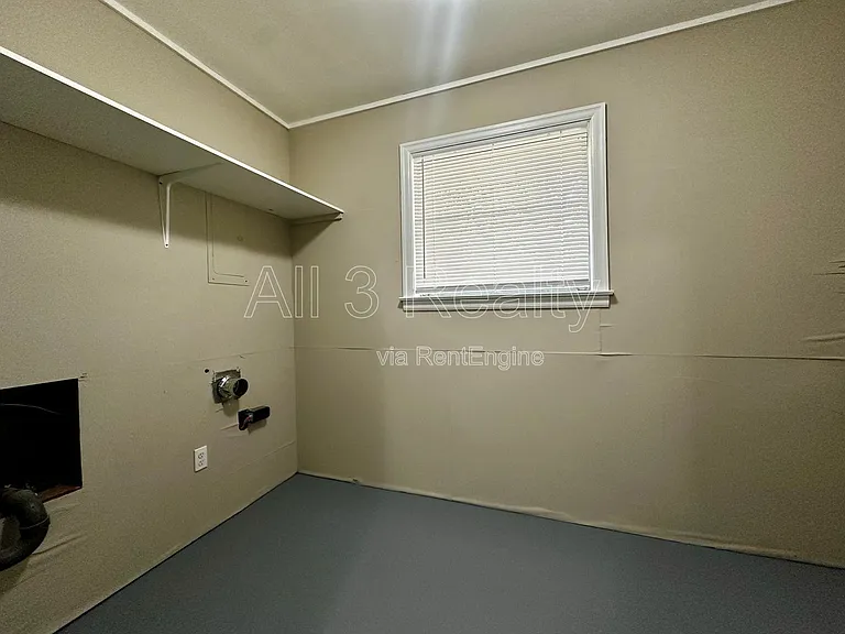 1009 Rosedale Dr — Photo 13