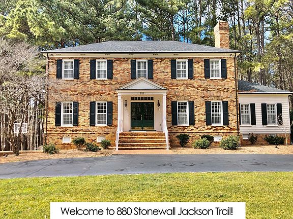 3rd image of 880 Stonewall Jackson Trl