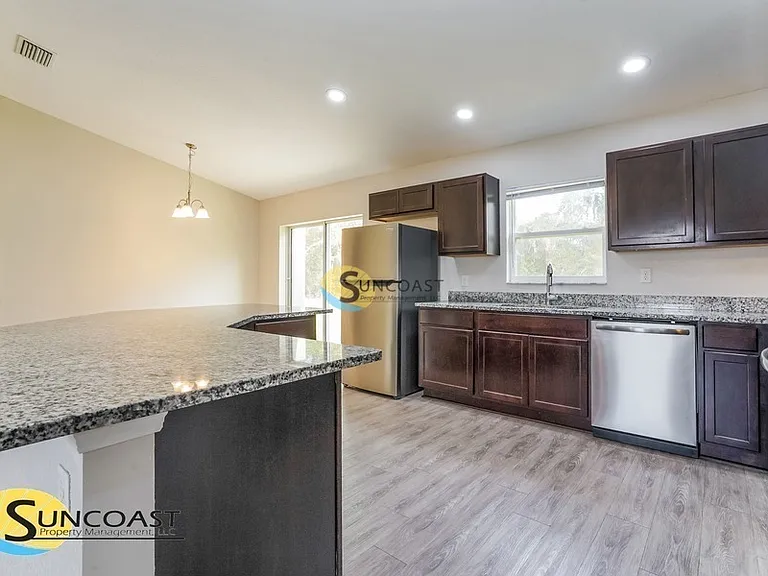 10 Juniper Trl — Photo 4