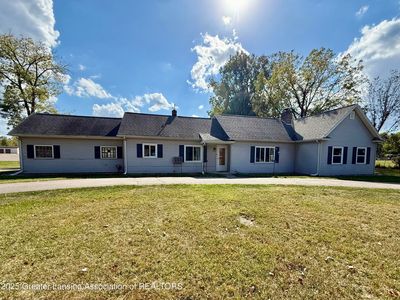 2701 W Holmes Rd, Lansing, MI, 48911