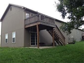 2nd image of 101 Twin Cedar St