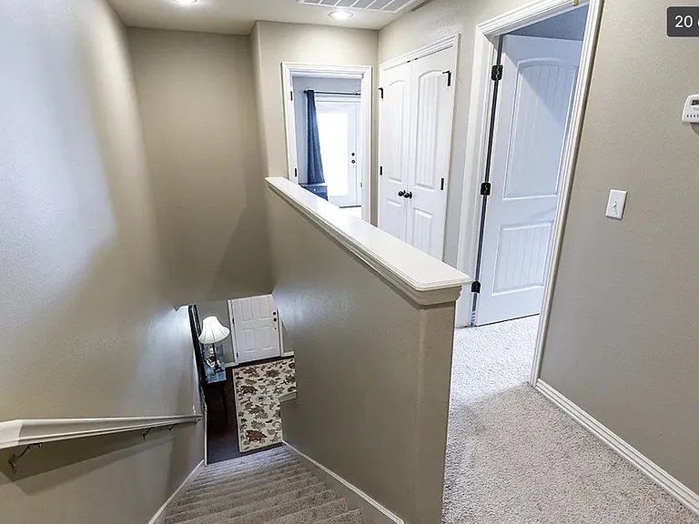 604 N Longfellow Ln — Photo 14