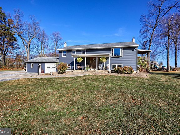 3rd image of 1392 Meadowbrook Ln