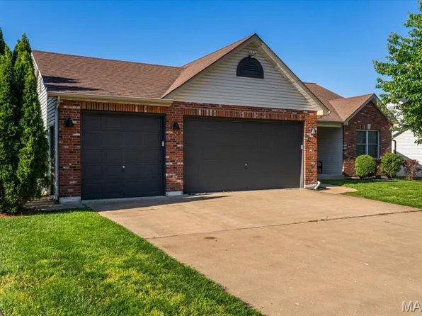 236 Hutchings Farm Blvd N, O'Fallon, MO 63368