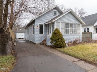 1207 Reed Ave, Kalamazoo, MI 49001