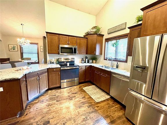 3rd image of E5663 507th Avenue