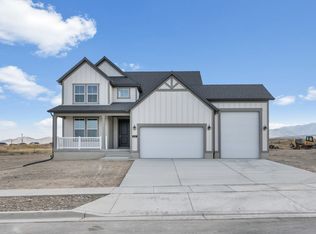 541 W Coyote Ridge Rd, Grantsville, UT 84029
