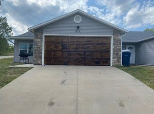 601 Elliott Ln, Knob Noster, MO 65336