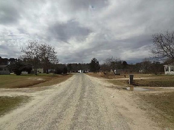 3rd image of 318 Bradley Ct