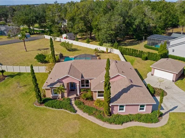 917 Hawk Lndg, Fruitland Park, FL 34731