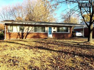 1420 Burning Tree Dr, Florissant, MO 63033