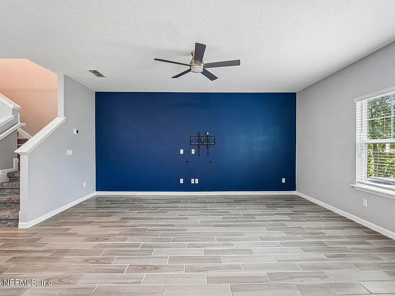 120 Appleton Ct — Photo 9