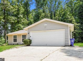 5377 Martins Crossing Rd, Stone Mountain, GA 30088