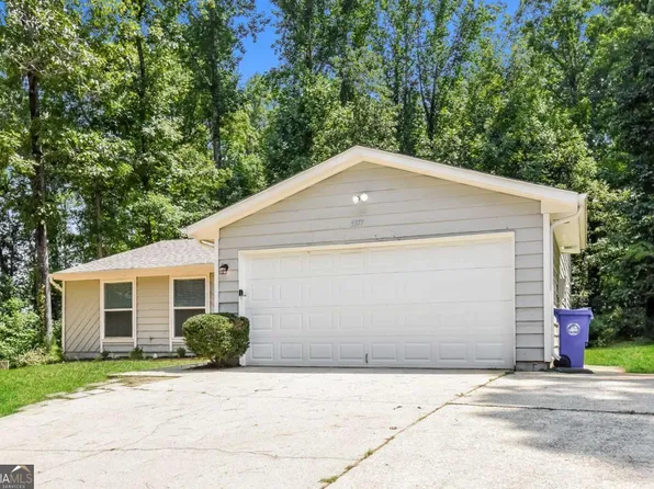 5377 Martins Crossing Rd, Stone Mountain, GA 30088