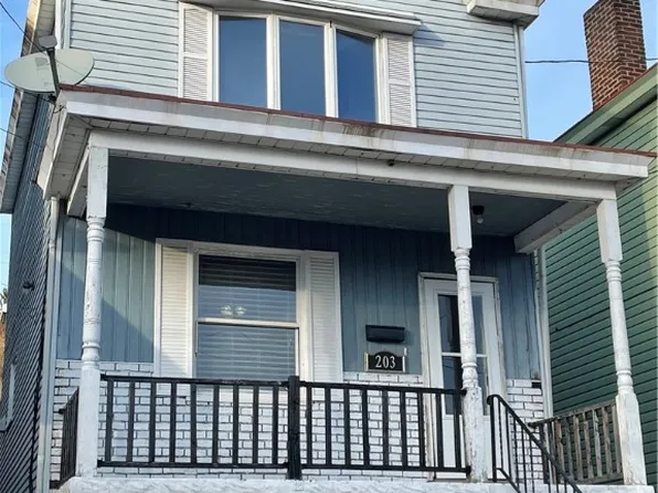 203 E Woodford Ave, Pittsburgh, PA 15210
