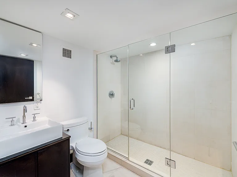 254 Park Ave S #4P — Photo 8