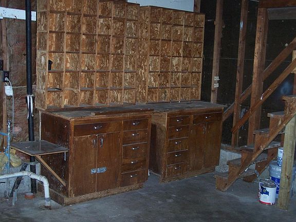 Work bench in 2-car garage