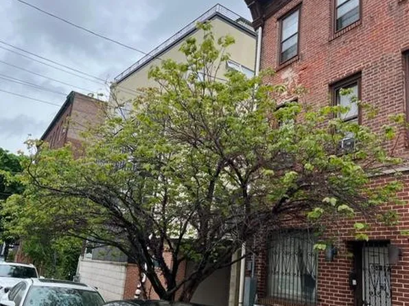 225 Green St, Philadelphia, PA 19123