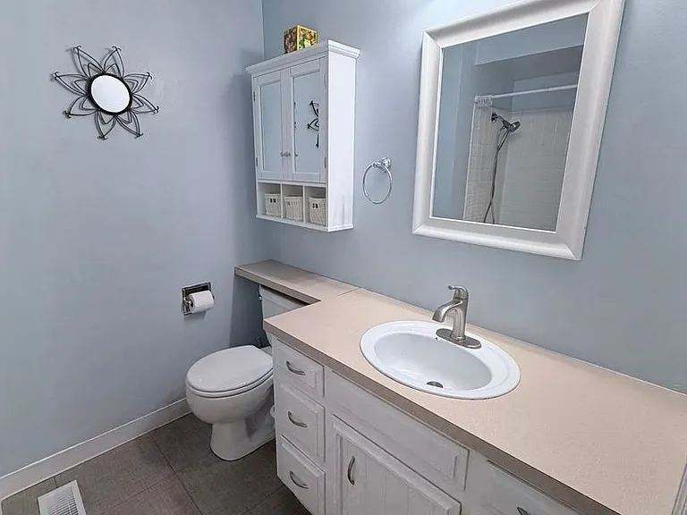 6388 Doral Dr SE — Photo 11