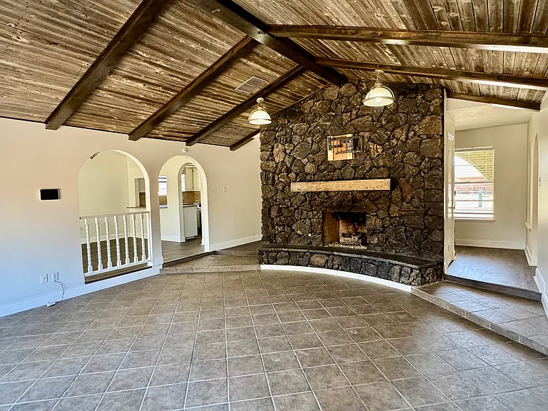 1716 Arcineiga Dr — Photo 2