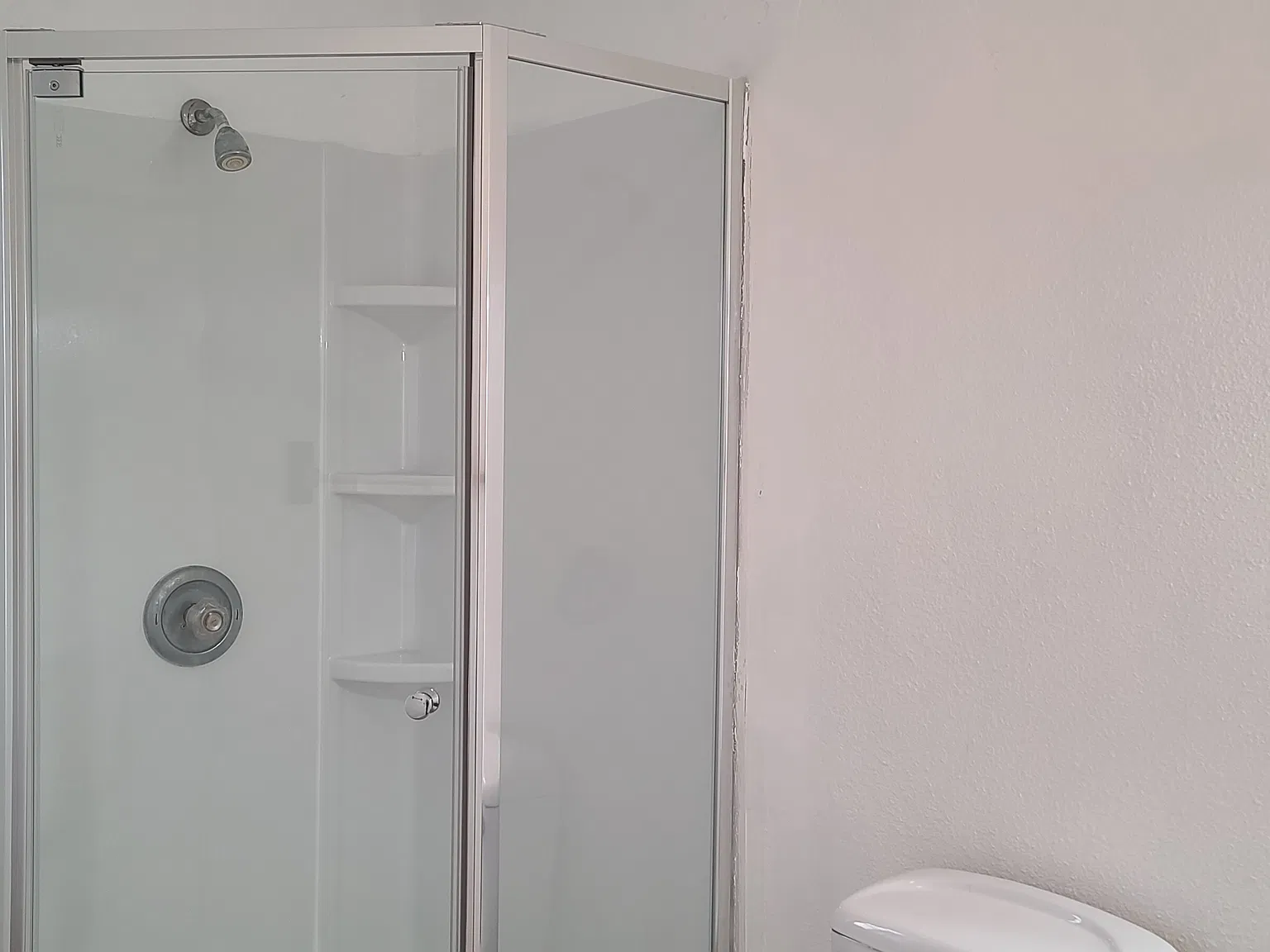 1 bed, 350 sqft, $1,200 — Photo 1