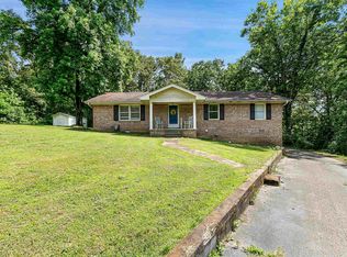 827 Sand Road Cir, Henderson, TN 38340