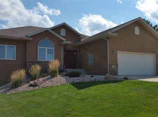 7011 Prestwick Rd, Rapid City, SD 57702