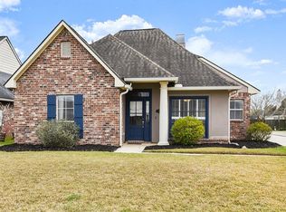 18325 Lake Myrtle Dr, Baton Rouge, LA 70817